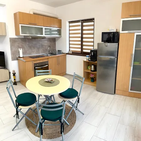 Cristal Capsunilor Nr 2 Apartment